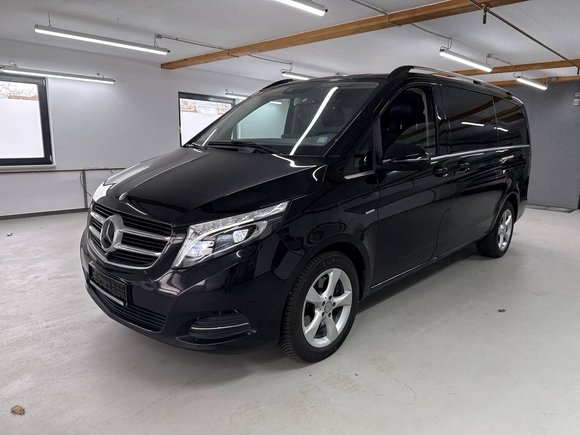 Вид спереди слева