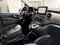 Вид на салон