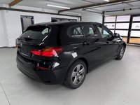 Aanzicht achter rechts