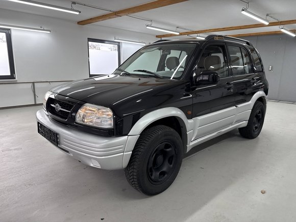 Pogled sprijeda lijevo