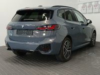 Pogled od pozadi desno