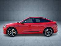 További képek a karosszériáról