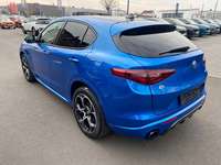 Vista traseira esquerda