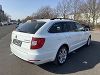 Aanzicht achter rechts