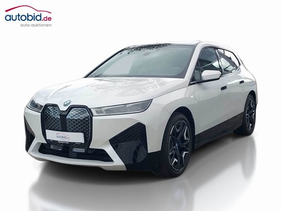 Вид спереди слева