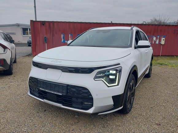 Изглед отпред отляво