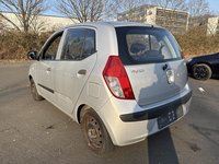 Vista traseira esquerda