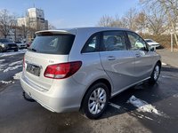 Aanzicht achter rechts