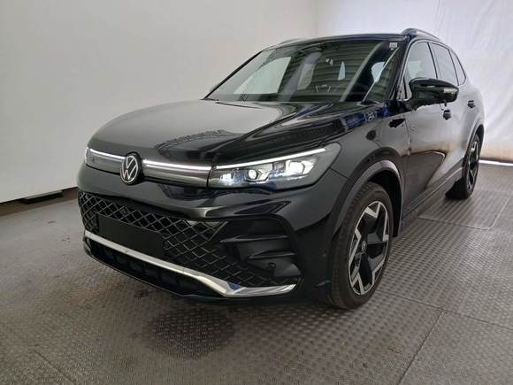 Vue de l’avant gauche