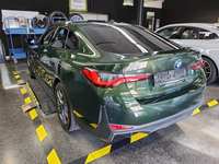 Pogled od pozadi levo