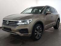 Pogled sprijeda lijevo