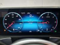 Pohled na přístrojovou desku