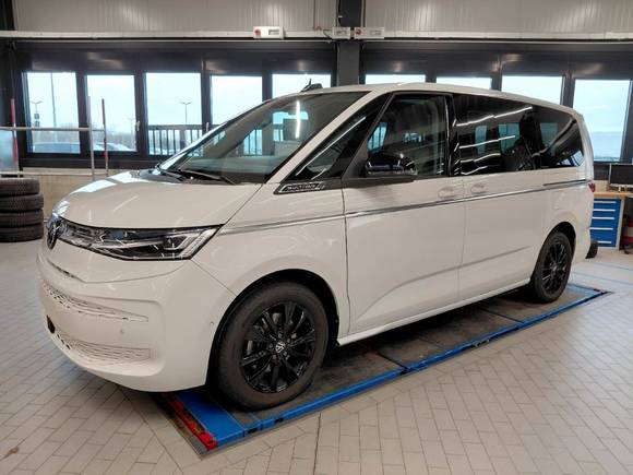 Vue de l’avant gauche