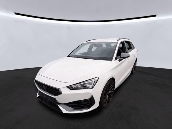 Вид спереди слева