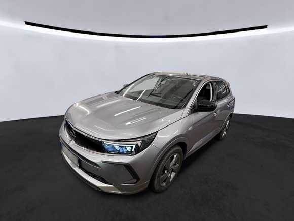 Вид спереди слева