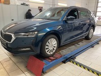 Skoda Skoda Octavia Combi Ambition 2.0 TDI 110kW 6-Gang 4 Türen UVP: 40.421 €