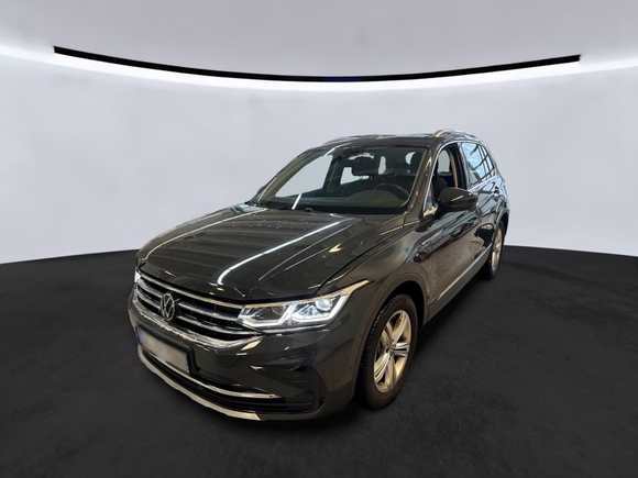 Вид спереди слева