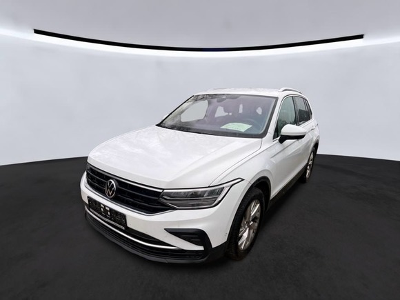 Вид спереди слева