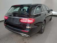 Widok z tyłu po stronie prawej