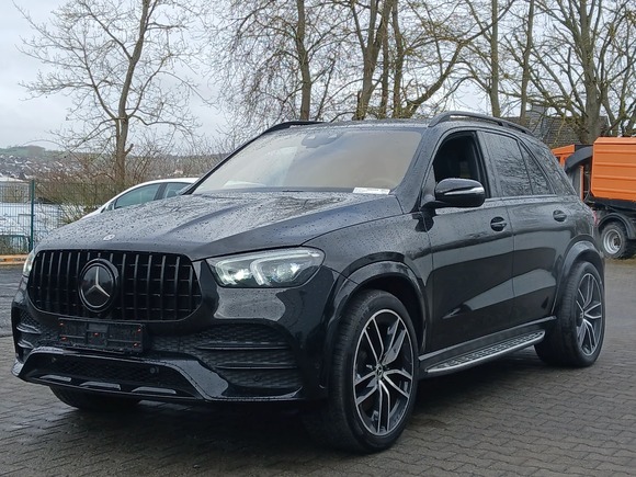 Вид спереди слева