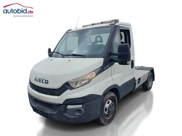 Pogled sprijeda lijevo