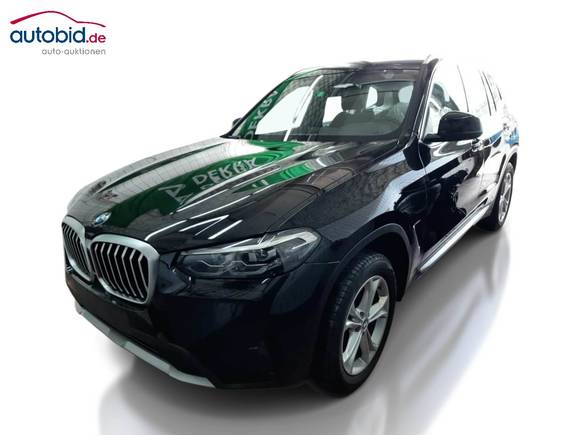 Pogled od napred levo