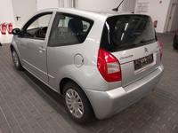 Widok z tyłu po stronie lewej