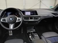 Вид на салон