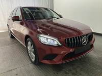 Pogled sprijeda desno