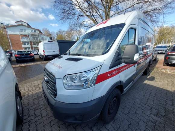 Вид спереди слева