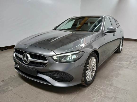 Вид спереди слева