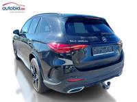 Вид сзади слева