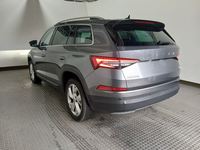 Вид сзади слева