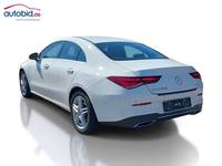 Widok z tyłu po stronie lewej