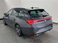 Vue de l’arrière gauche