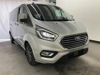 Pogled sprijeda desno