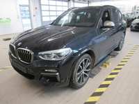 Skats no kreisās puses priekšā