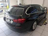 Pogled od pozadi desno