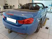 Pogled od pozadi desno