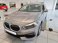 Pogled od napred levo