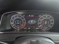 Pogled na kombinovani instrument