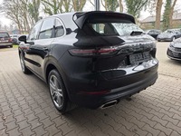 Pogled straga lijevo