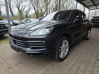 Pogled sprijeda lijevo