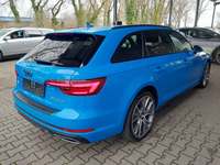 Pogled od pozadi desno