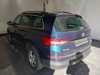 Vue de l’arrière gauche