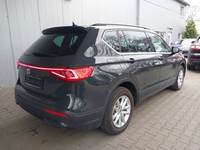 Vue de l’arrière droit