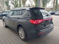 Vue de l’arrière gauche