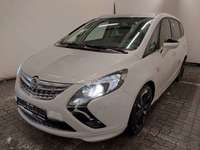 Vue de l’avant gauche