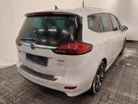 Vue de l’arrière droit