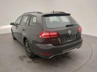 Vue de l’arrière gauche